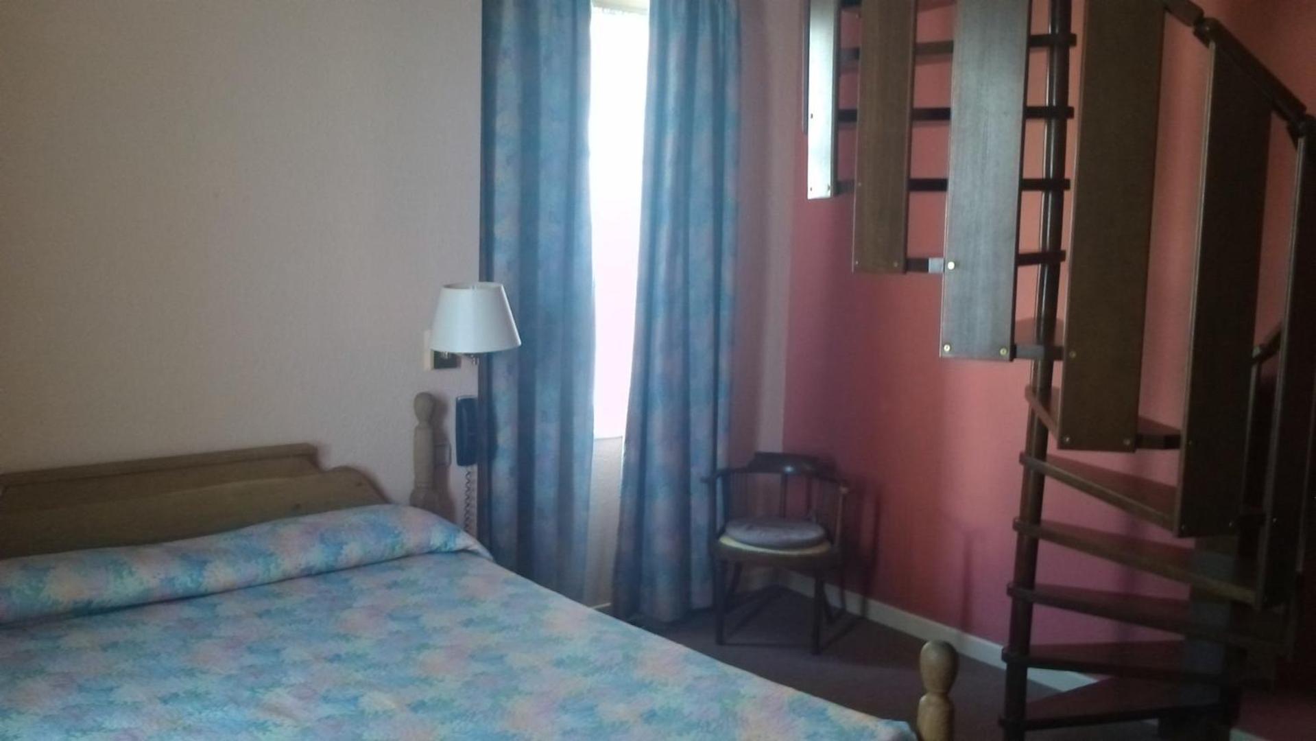 La Fleur De Lys Hotel Cormatin Kamer foto